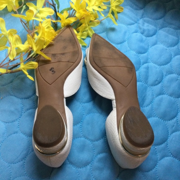 Franco Sarto women’s flat shoes white snake printed leather upper - Picture 4 of 5